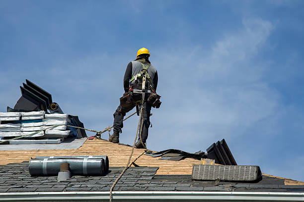 Professional Roofing technician working in Corning, OH